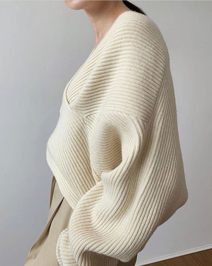 Benilde | Pull en maille croisée chic