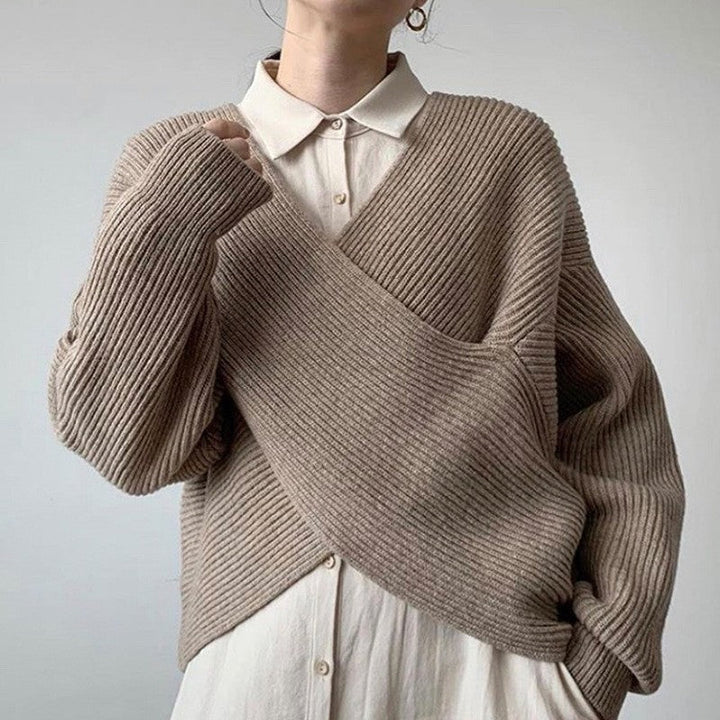 Benilde | Pull en maille croisée chic